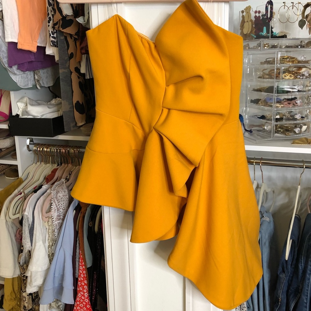 Beautiful strapless blouse